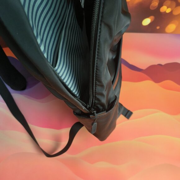 ?ALO Yoga sports large-capacity travel and leisure backpack main image 5